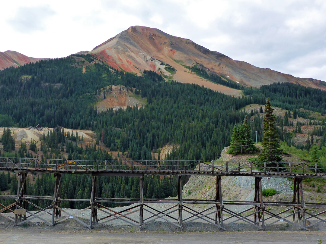 Roadside trestle