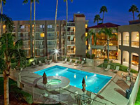 Best Western Plus Scottsdale Thunderbird Suites