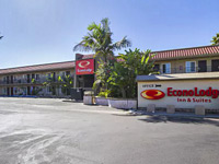 Econo Lodge Inn & Suites Escondido Downtown