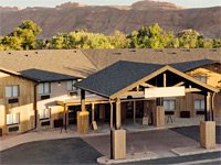 Slackline Moab, Outset Collection by Hilton