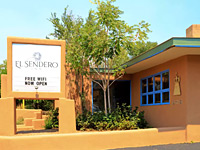 El Sendero Inn