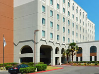 DoubleTree by Hilton Hotel Newark - Fremont