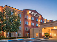 DoubleTree by Hilton Hotel Salem