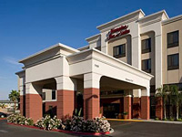 Hampton Inn & Suites Tulare