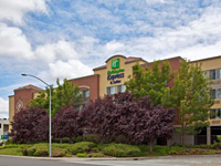 Holiday Inn Express Hotel & Suites Belmont