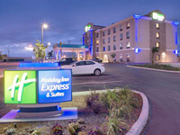 Holiday Inn Express & Suites Bakersfield Airport