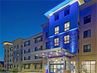 Holiday Inn Express & Suites Valencia - Santa Clarita