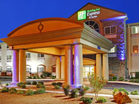 Holiday Inn Express Hotel & Suites Carlsbad