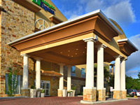 Holiday Inn Express Hotel & Suites Fredericksburg