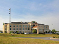 Holiday Inn Express Hotel & Suites Floresville