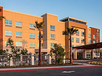 Holiday Inn Express & Suites Moreno Valley - Riverside