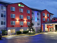 Holiday Inn Express & Suites Lincoln City