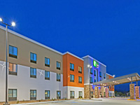 Holiday Inn Express & Suites Perryton