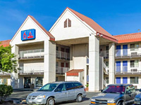 Motel 6 Fresno, CA - Yosemite Hwy