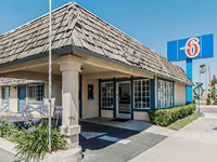 Motel 6 Kingsburg