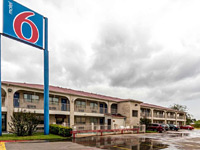 Motel 6 San Antonio-Splashtown