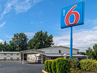 Motel 6 Gresham City Center