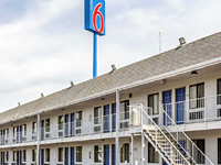 Motel 6 Fresno - Belmont Avenue