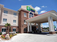 Holiday Inn Express Kenedy