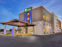 Holiday Inn Express Visalia