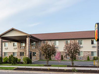 Super 8 by Wyndham Rexburg