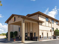 Super 8 by Wyndham Colorado Springs/Hwy 24 E/PAFB Area