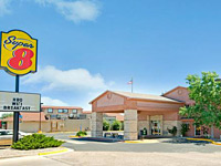 Super 8 by Wyndham Belen NM