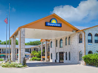 Days Inn by Wyndham San Antonio