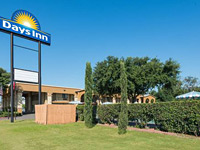 Days Inn by Wyndham San Marcos