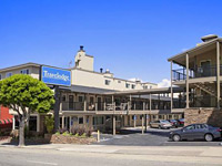 Travelodge by Wyndham San Francisco Bay