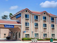 Travelodge by Wyndham Pasadena Central