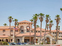 Ramada by Wyndham Barstow