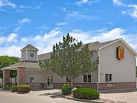 Super 8 by Wyndham Windsor