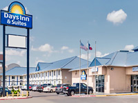 Days Inn & Suites by Wyndham Laredo