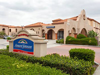 Howard Johnson Hotel & Suites by Wyndham Pico Rivera