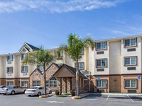 Microtel Inn & Suites by Wyndham Tracy