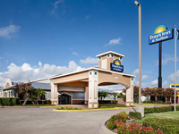 Days Inn & Suites by Wyndham Corpus Christi Central