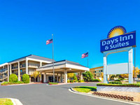 Days Inn amp; Suites by Wyndham Albuquerque North