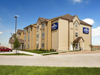 Microtel Inn & Suites by Wyndham Kenedy