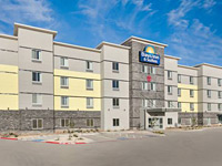 Days Inn & Suites by Wyndham Lubbock Medical Center