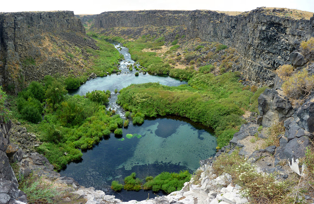 Clear pools