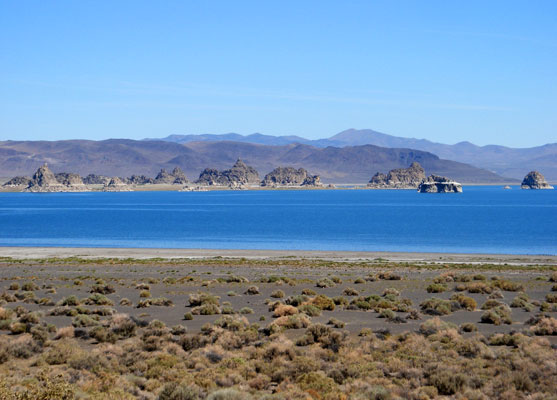 Pyramid Lake