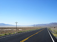 Road past Winnemucca Lake