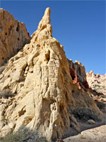 Yellow pinnacle