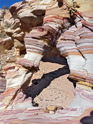 Multicolored arch