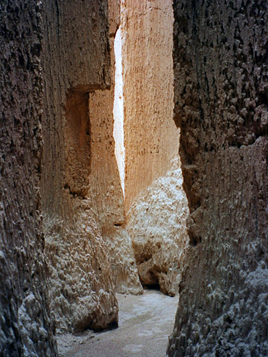 Narrow ravine, north end of Cathedral Gorge