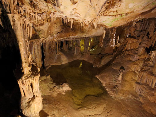 Underground pool