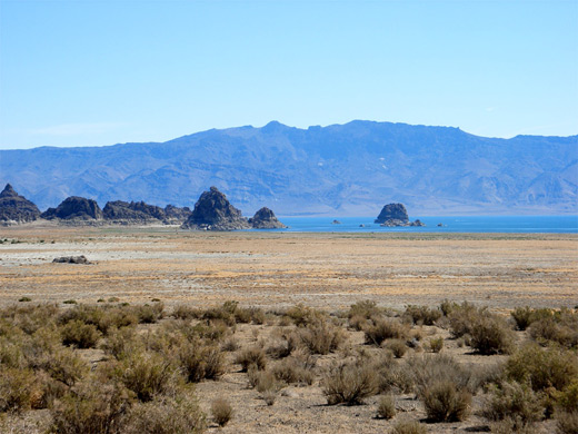 Needle Rocks, Pyramid Lake