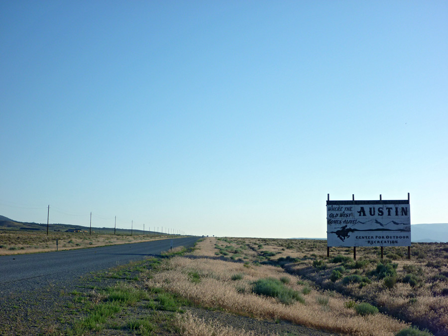 Sign approaching Austin