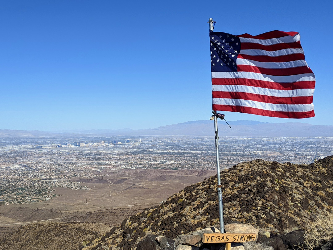 Summit flag